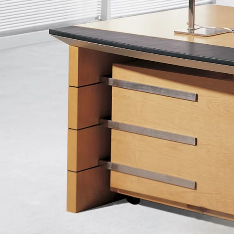 Scrivania Direzionale in Legno - Office Furniture Kl recensione e prezzo